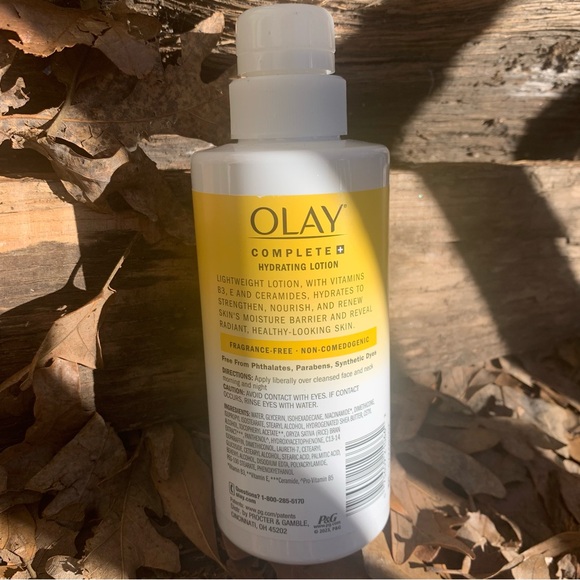 Olay Complete + Hydrating Lotion Sensitive - Picture 2 of 5